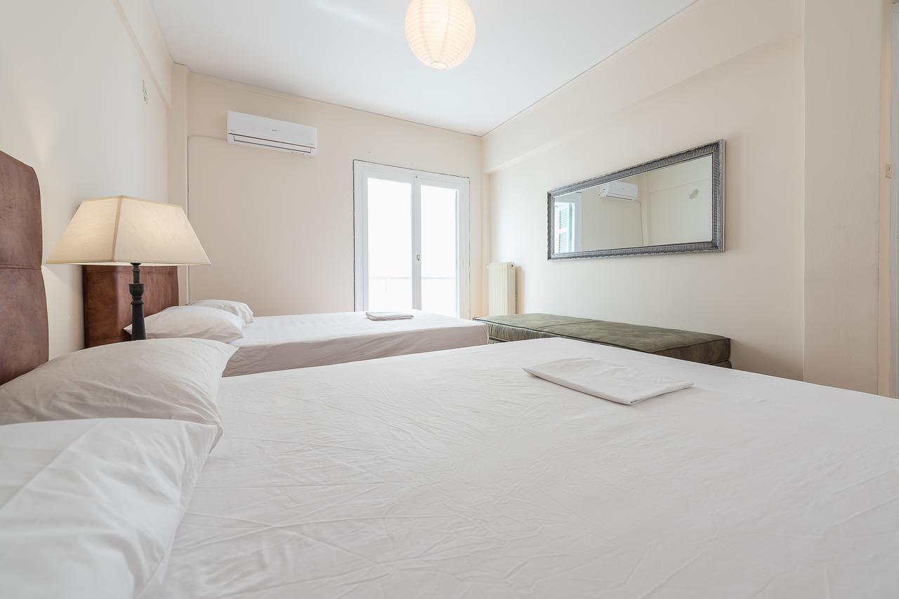 Athens Crown Paradise Apartments Exteriör bild